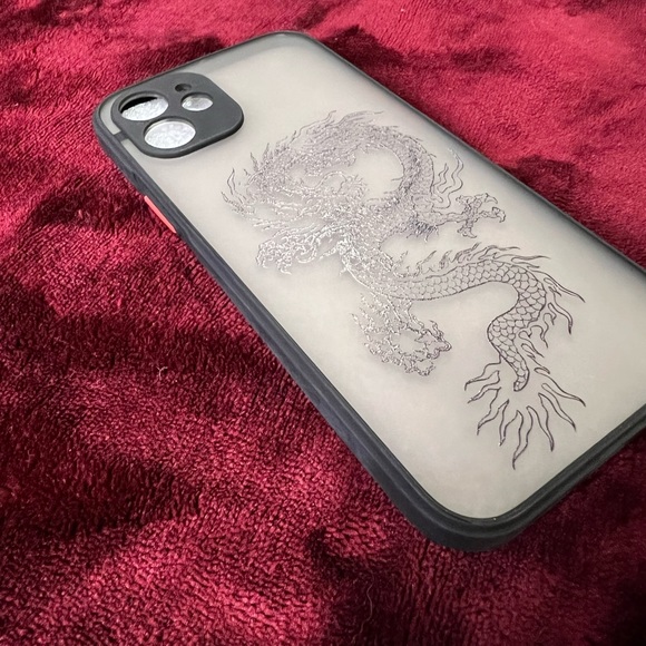 iPhone 12 case - Picture 1 of 2